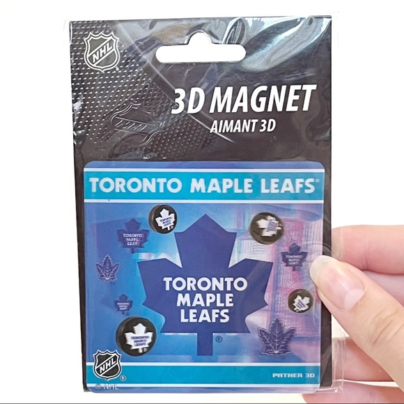 NHL Toronto Maple Leafs Hockey 3D Lenticular Magnets Set of 4 Pucks Blue White - Picture 3 of 6